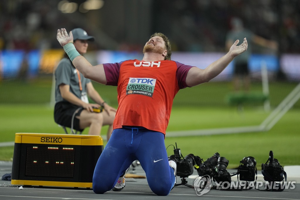 크라우저, 세계육상 남자 포환 우승…100ｍ는 예선부터 불꽃