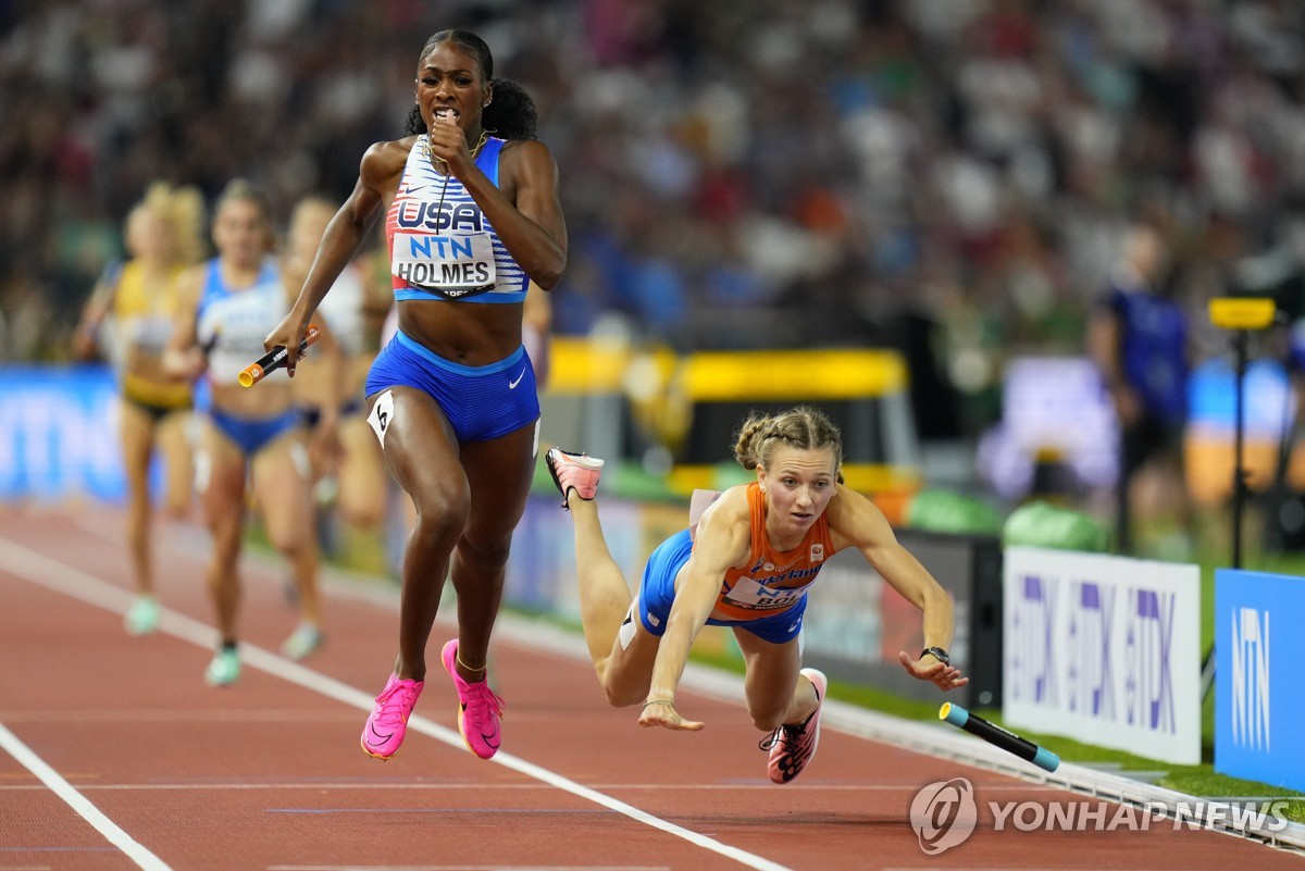 첫날 넘어졌던 볼, 마지막 1,600ｍ 계주에서 드라마 같은 역전극