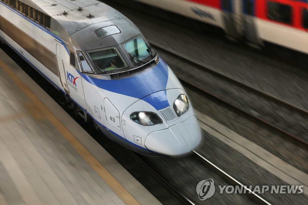 권익위 "열차 좌석청소 주기 단축해야"…국토부·철도公에 권고