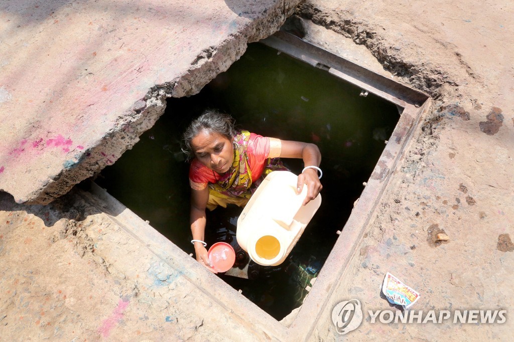 인도 정부 "시골지역 1억2천만 가구, 현재 수도관 연결돼"