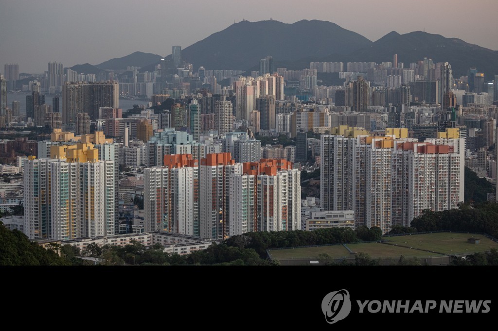 홍콩 청쿵애셋, 부동산 침체 속 새 아파트 7년만의 최저가 분양