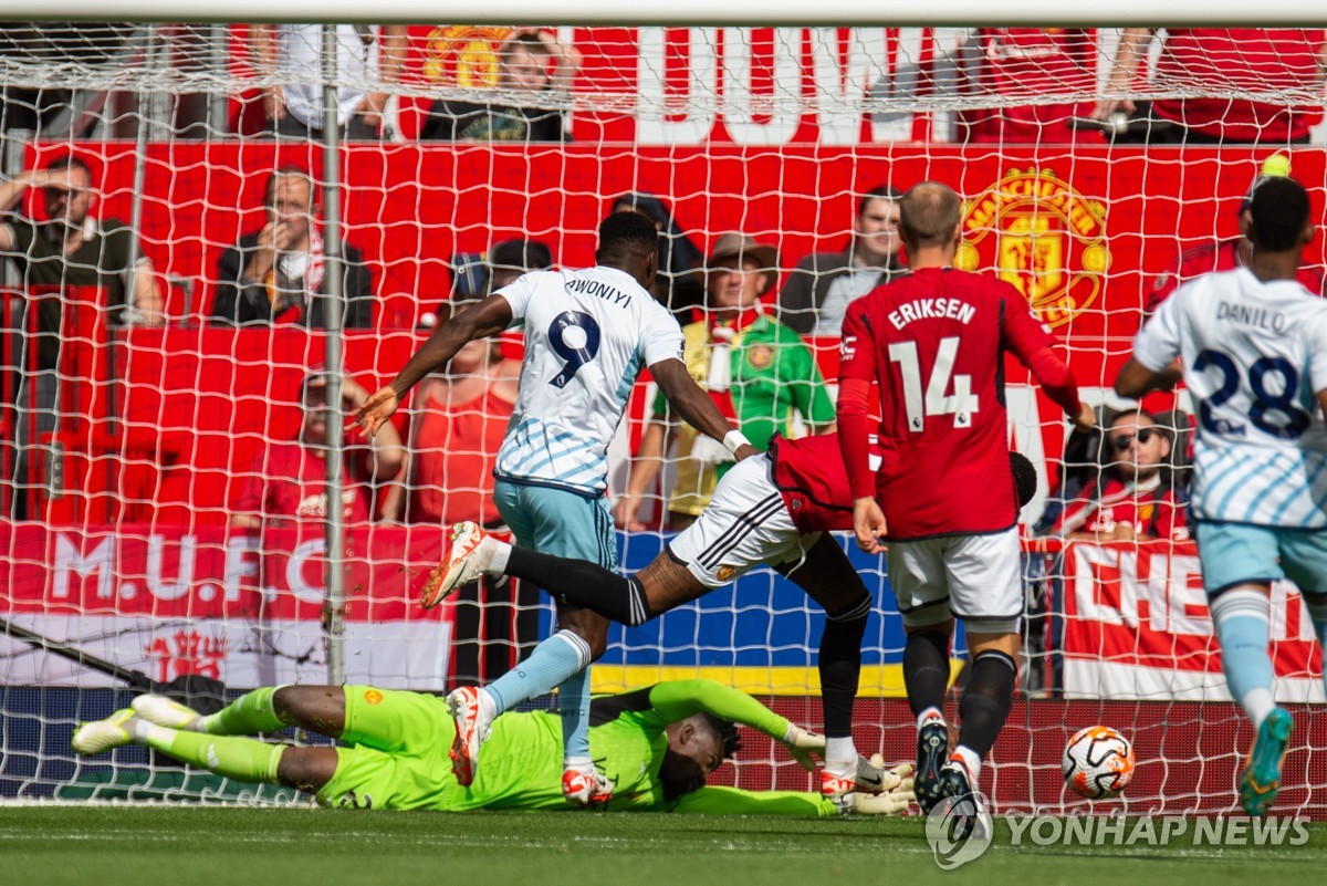 맨유, 노팅엄에 '0-2→3-2' 진땀 역전승…황의조는 벤치