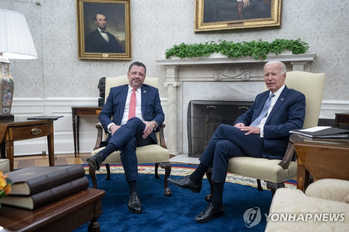 바이든, 코스타리카에 이주민 문제 해결 위한 지속적 협력 요청