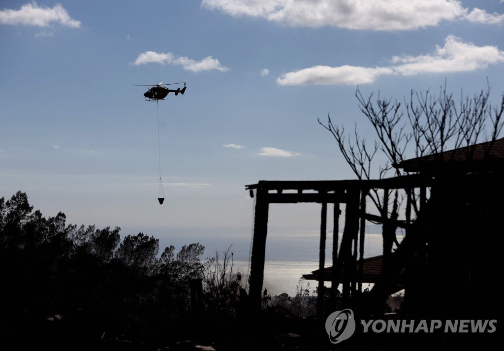 하와이 산불 소방관들 "소화전에 물 없었다"…수도망도 마비