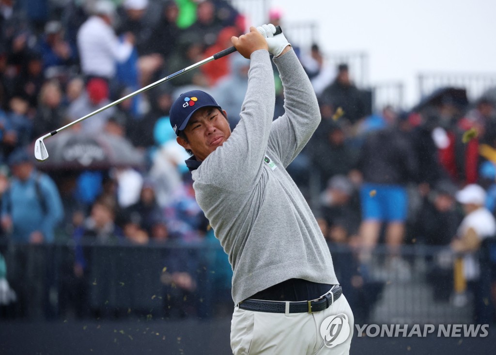 안병훈, PGA 투어 윈덤 챔피언십 1R 공동 2위…선두와 1타 차