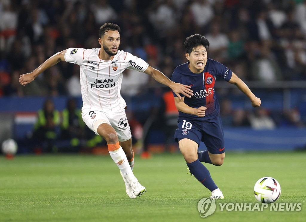 이강인, PSG 데뷔전서 빼어난 활약…PSG는 로리앙과 0-0 무승부