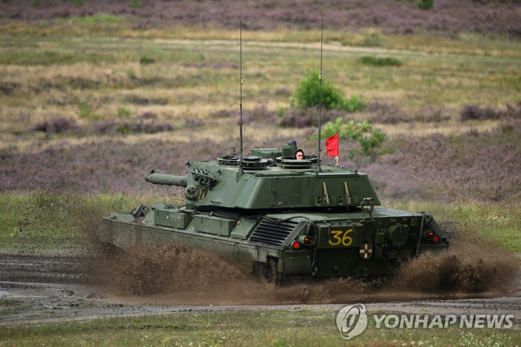 "우크라, 반격 고전에 자국 내 항전 여론도 식는다"