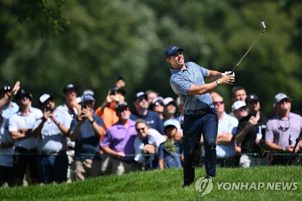 임성재, PGA 투어 PO 2차전 1R 공동 12위…매킬로이 선두