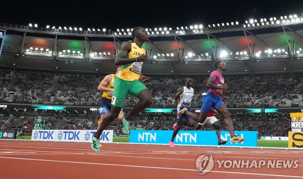 크라우저, 세계육상 남자 포환 우승…100ｍ는 예선부터 불꽃