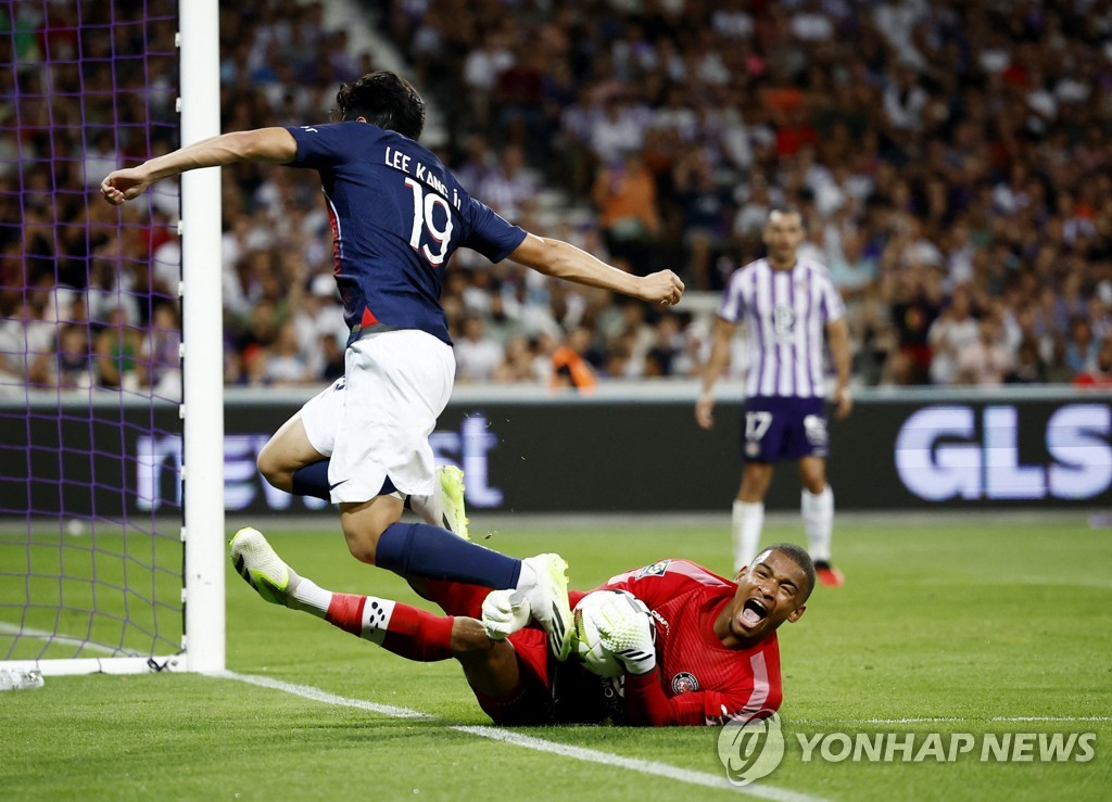 이강인과 교체 투입된 음바페 선제골에도…PSG, 툴루즈와 1-1