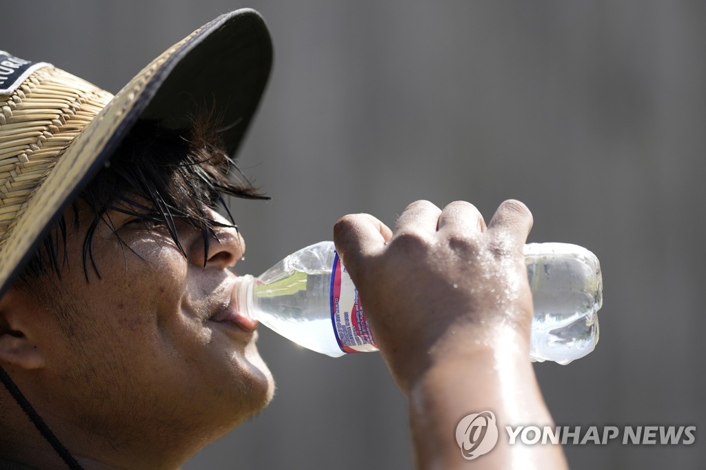 지구촌 지금 불가마…미·유럽·아시아 '사람 살려라' 초비상