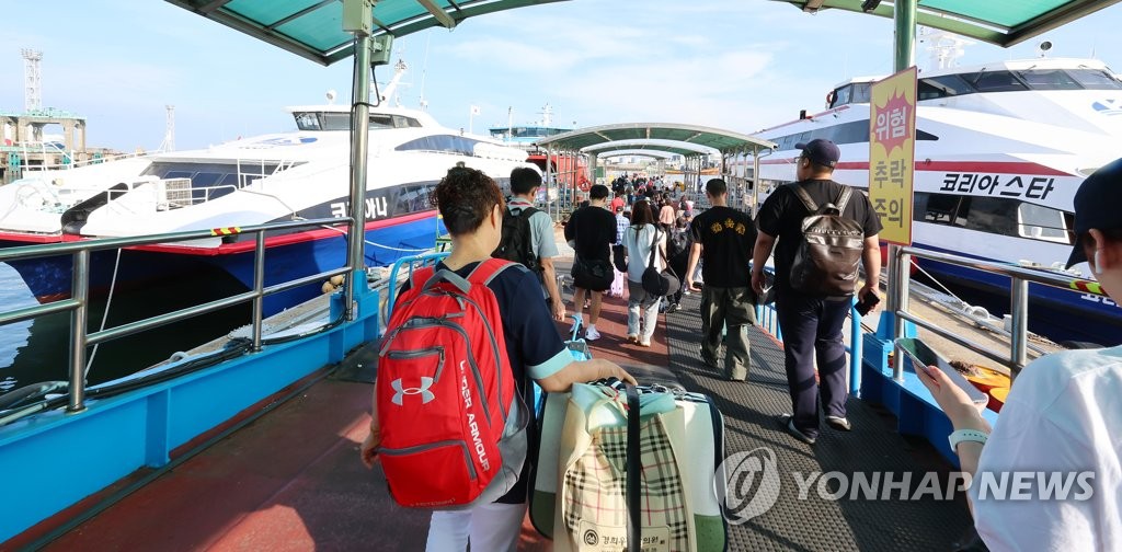 "올 여름휴가철 여객선 이용객 수, 2019년의 82% 회복"