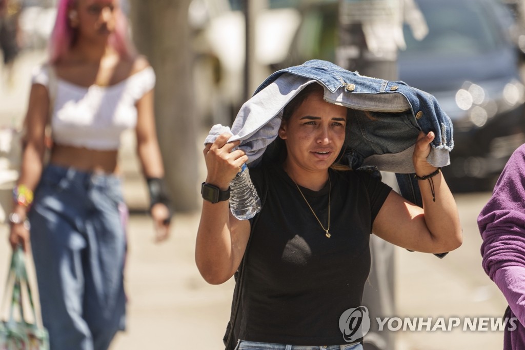 지구촌 지금 불가마…미·유럽·아시아 '사람 살려라' 초비상