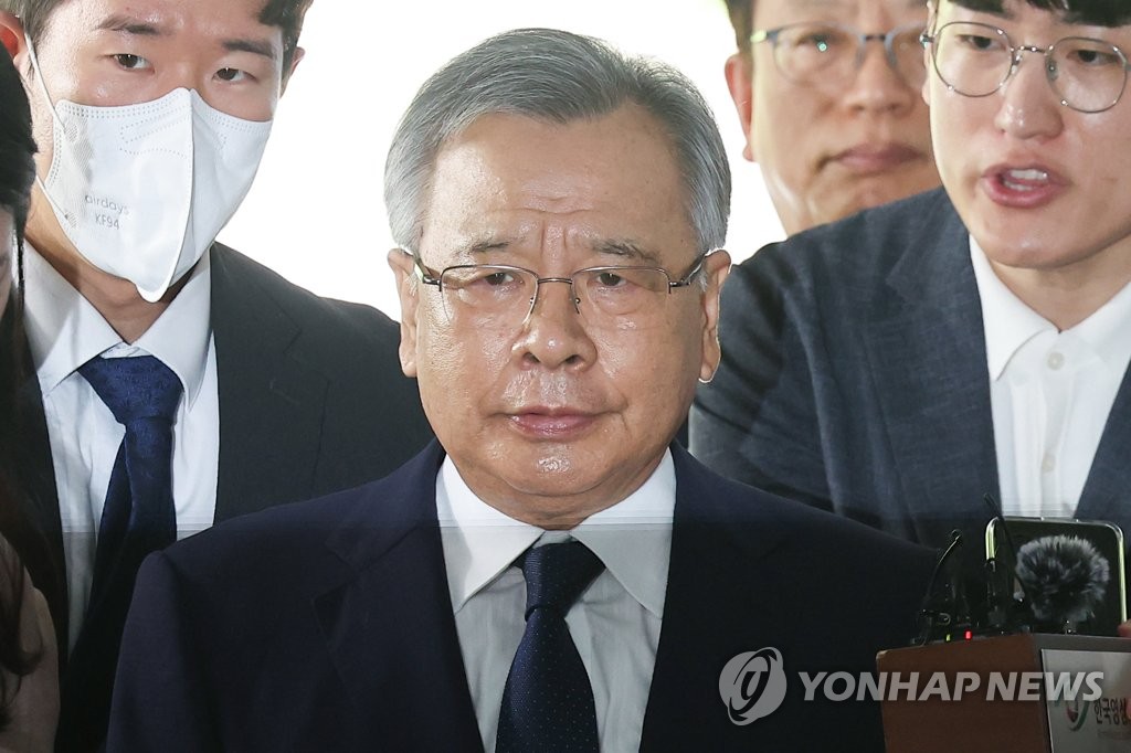 [2보] '50억 클럽' 박영수 결국 구속…"증거인멸 우려"