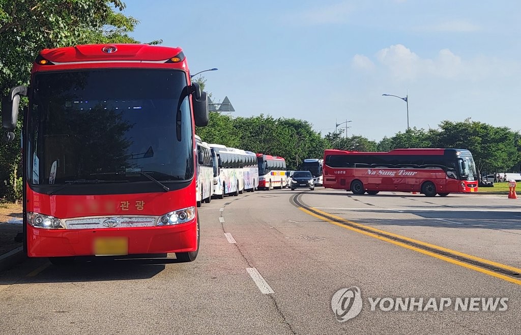 잼버리 각국 대표단 회의 시작…최종 결정은 오후나 나올듯