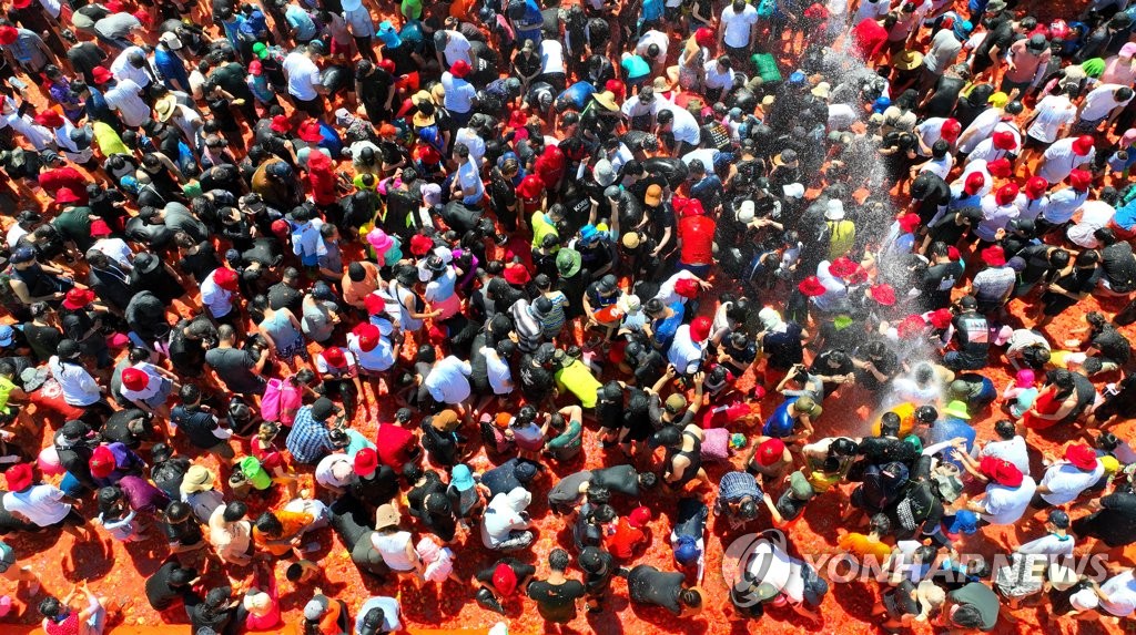 화천토마토축제 폐막…축제 성공 이끈 폭염 대응 '호평'