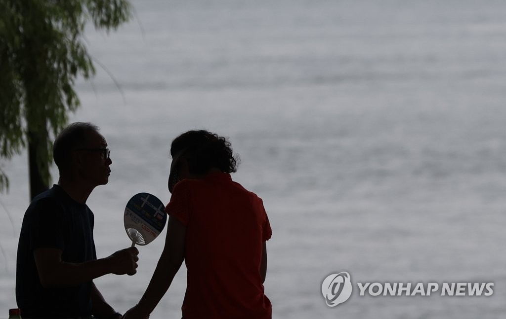 [내일날씨] '가을 문턱' 입추에도 여전한 무더위…광주 37도