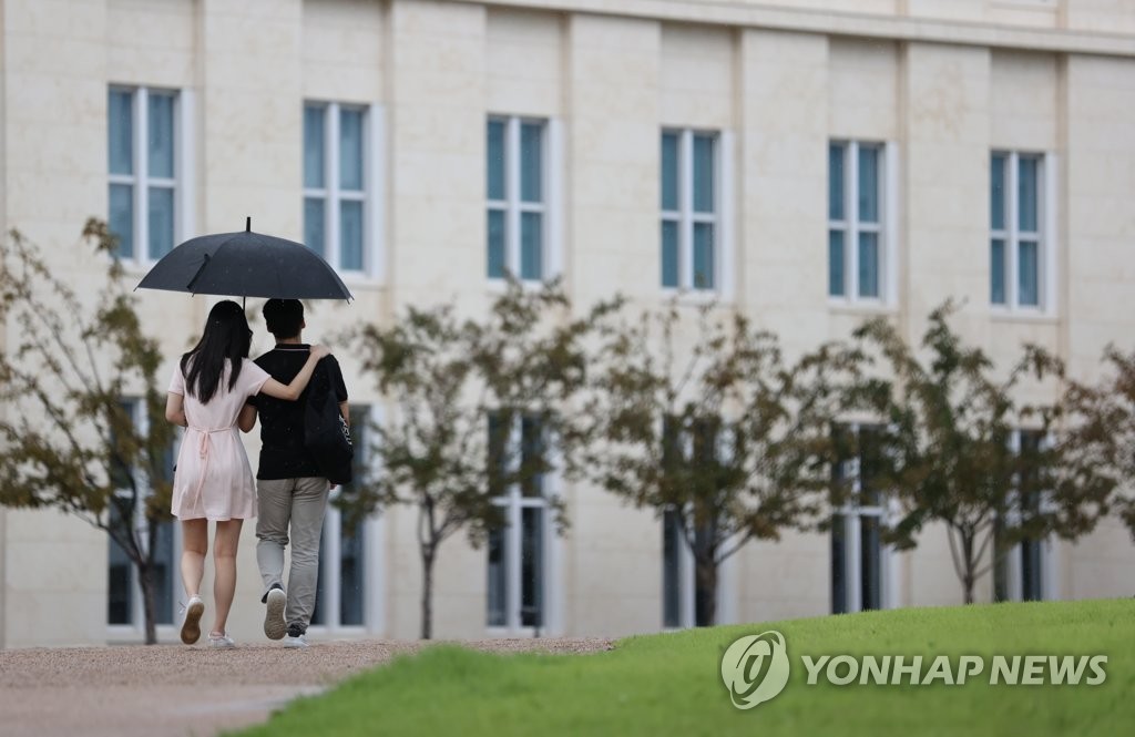 서해상서 비구름대 점차 유입…내일까지 중부·호남 중심 비