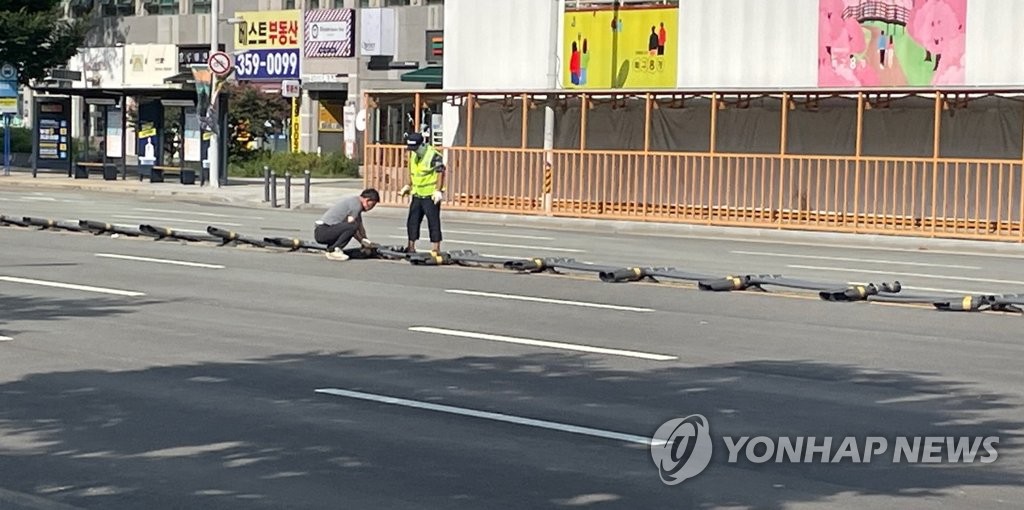 대구시, 폭염에 '폭삭' 중앙분리대 교체수요 조사 앞당겼다