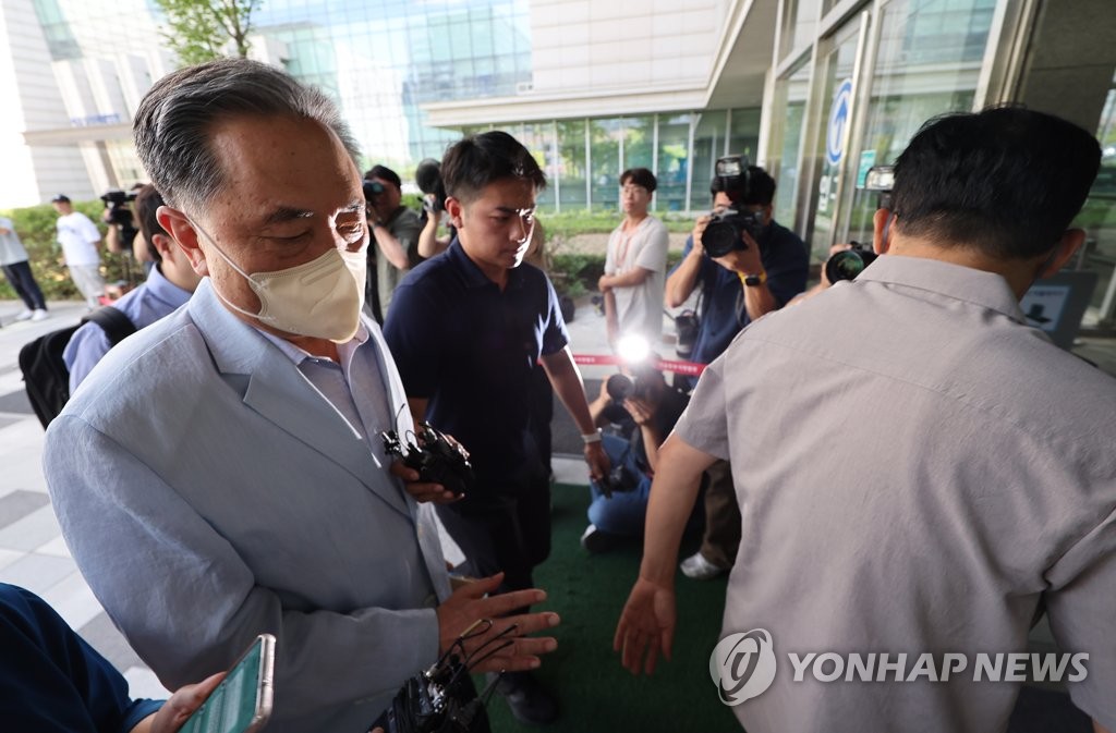 검찰 '억대 뒷돈' 박차훈 회장 재소환…영장 재청구 방침