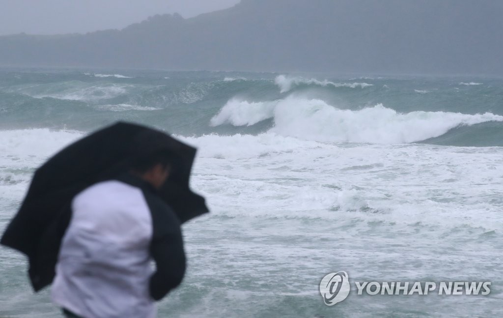 [태풍 카눈] 제주도 전역 오후 10시 라바 카지노…한라산 초속 24ｍ 강풍