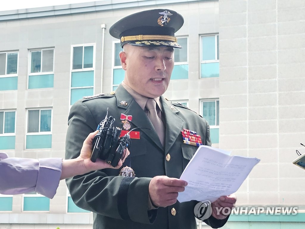 해병 前수사단장 "외압 알리려 방송 출연"…징계위 앞두고 입장