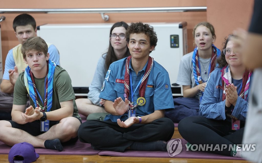 [르포]"한국 문화 더 배우고 싶어요"…경주 찾은 잼버리 대원들