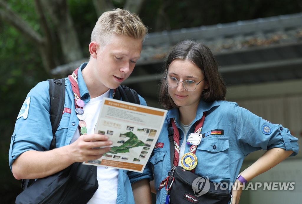 [르포]"한국 문화 더 배우고 싶어요"…경주 찾은 잼버리 대원들