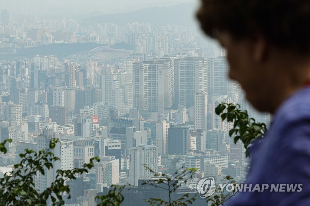 국토연 "주택시장 불황 초입…회복까지 긴 인내의 시간 필요"