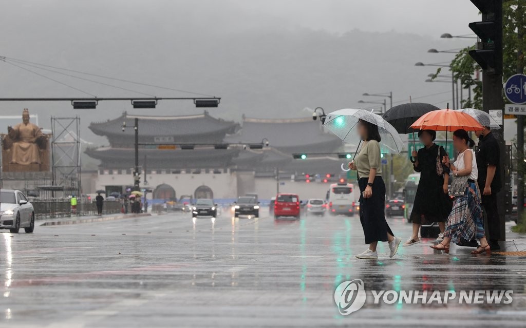 전국 대부분 흐리고 비…낮 최고기온 25∼31도