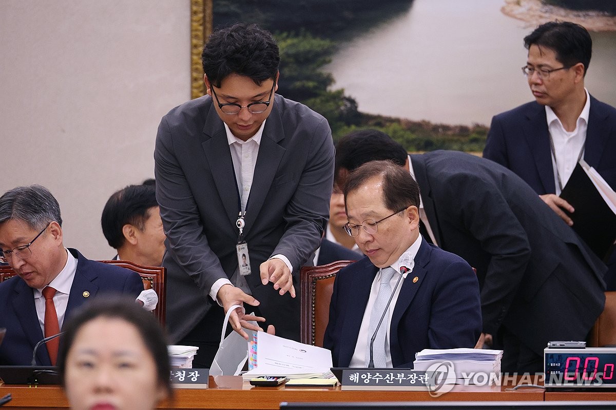 해수장관 "오염수 방류, 국제사회 일원으로 인정할 수밖에 없어"