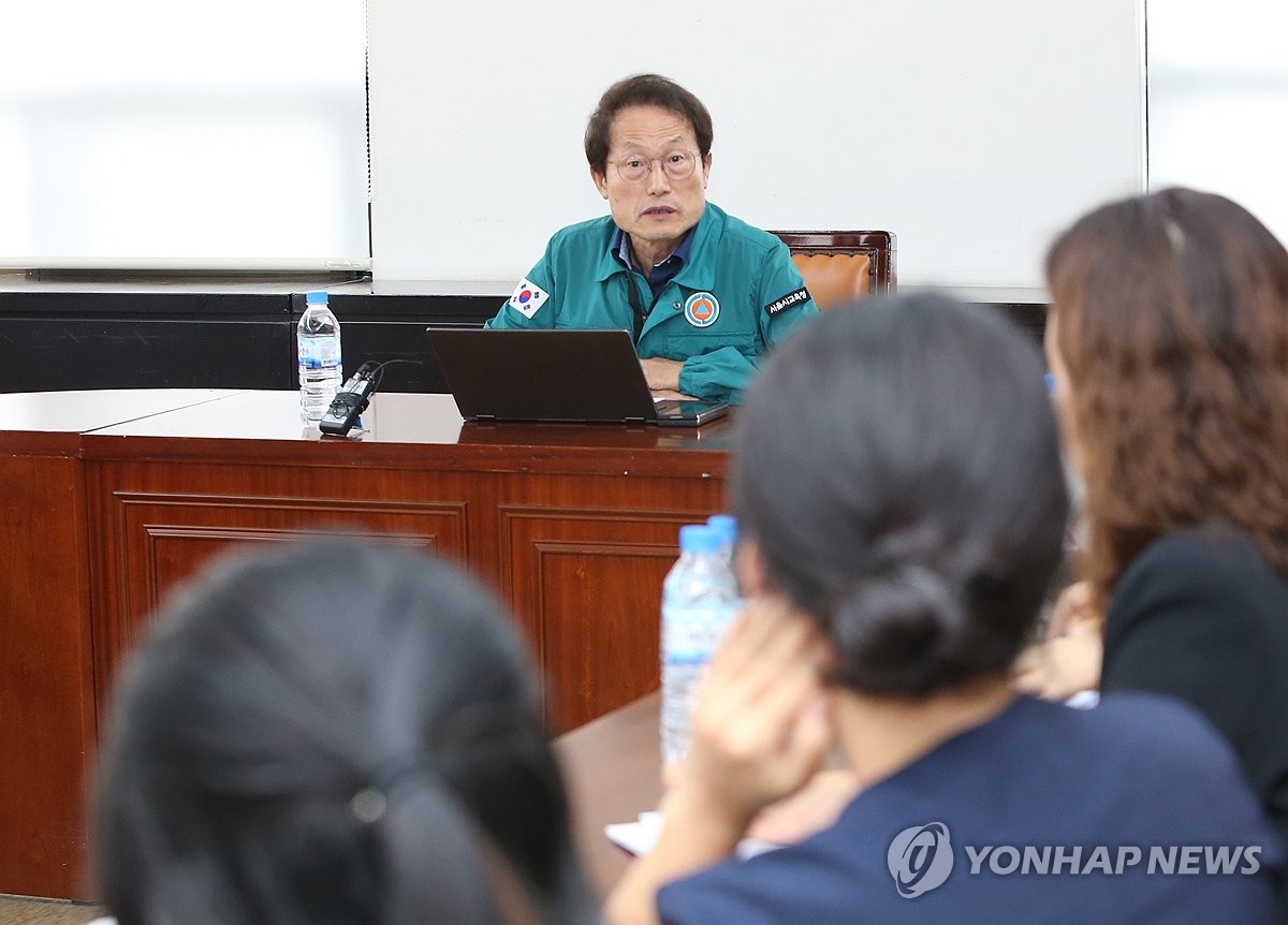 초등 경력교사 만난 조희연 "실효성 있는 대책 마련하겠다"