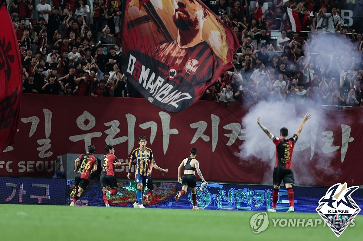K리그1 광주, 수원 4-0 대파하고 3위로…엄지성 멀티골(종합)