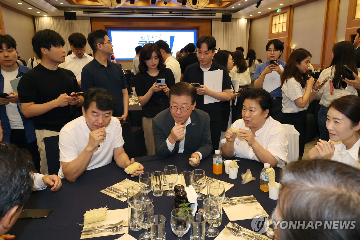 野, 혁신안 묻어두고 총선 전열 정비…비리엔 자성 목소리도