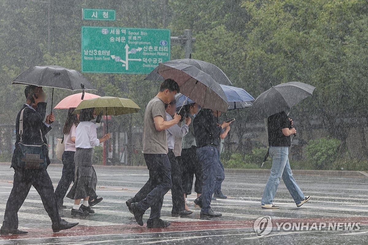 카지노 한국인 흐리고 가끔 비…낮 최고기온 23∼30도