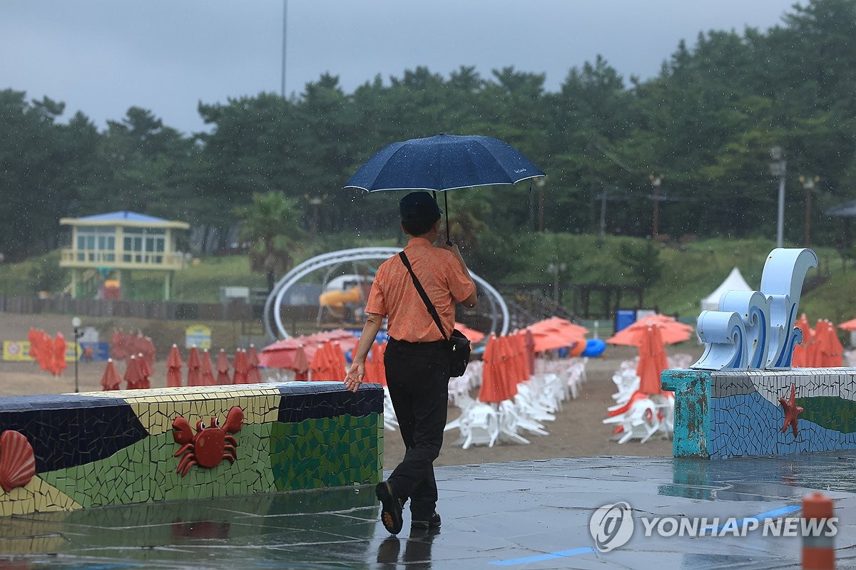 영남·제주에 모레까지 최대 200㎜ 이상 많은 비…태풍이 변수