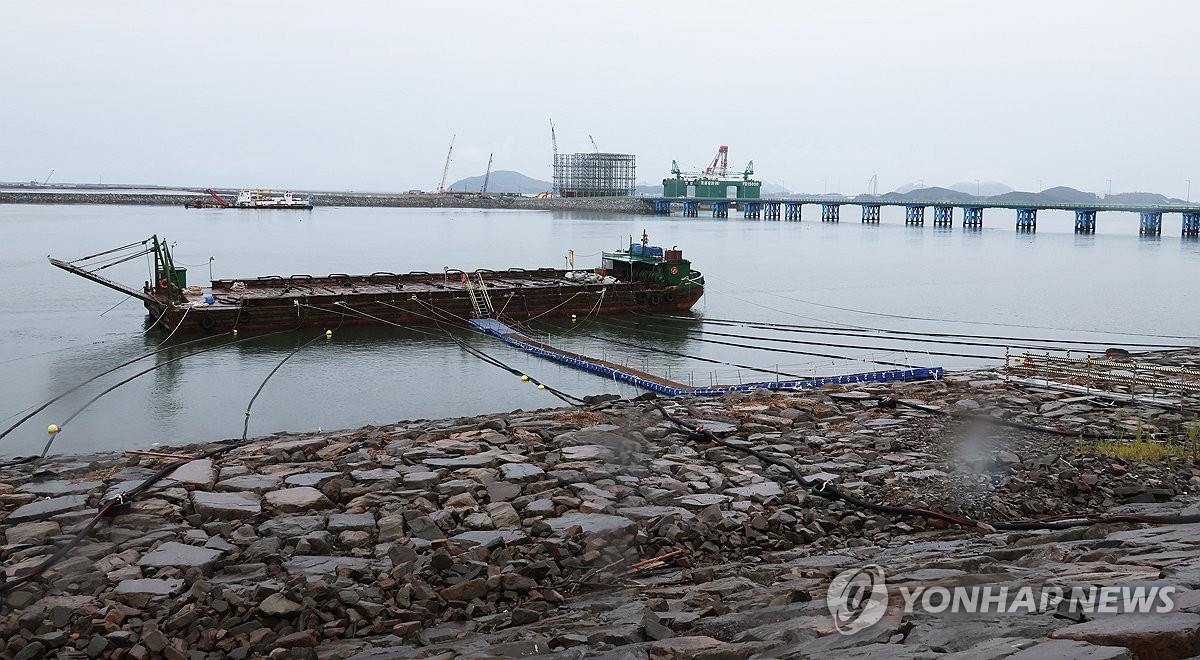 전북환경연합 "새만금, 낡은 토건 사업에서 이제 벗어나야"