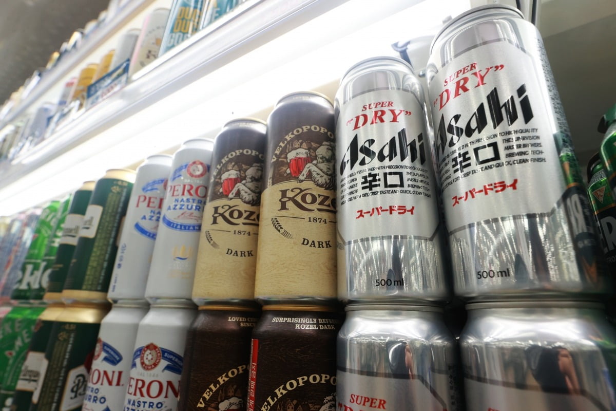 서울 시내 한 대형마트에 일본 맥주가 진열되어 있다. 사진=연합뉴스