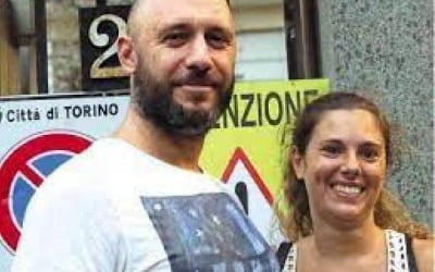 이탈리아, 5층 발코니서 추락한 4살 아이 받아낸 은행원 화제