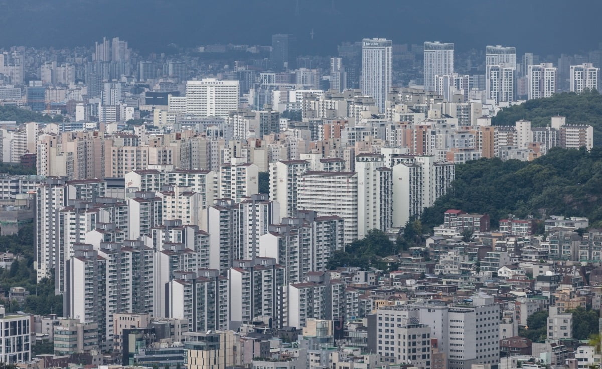 서울 용산구 남산N타워에서 바라본 아파트단지의 모습. 사진=뉴스1