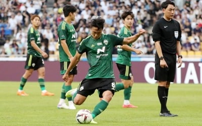 카지노 슬롯머신 게임 불똥 맞은 전북 현대…축구 팬들 "플랜B 없었나" 분통