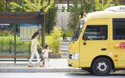 [단독] '노란버스 사태' 수백억 소송전으로 번졌다