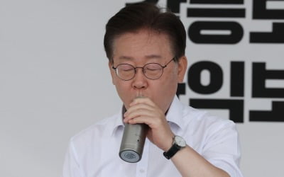 민주당 지지율 5% '뚝'…이재명 대표 취임 후 최저인 27%