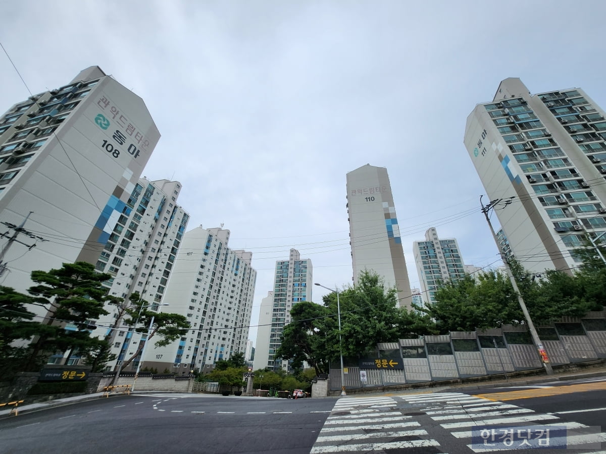 서울 관악구 봉천동 '관악드림타운' 아파트 전경. 사진=이현주 기자 