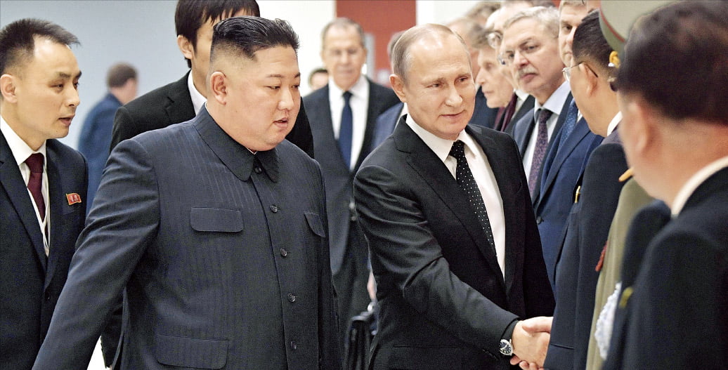 김정은 북한 국무위원장과 블라디미르 푸틴 러시아 대통령의 2019년 4월 회담 모습. /사진=연합AP