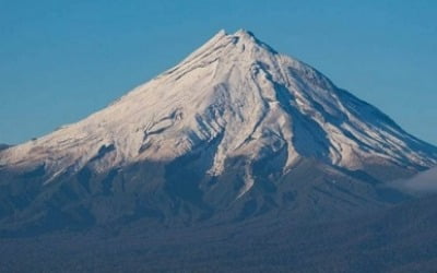 설산 오르던 남성, 600m 굴러떨어지고도 '멀쩡'…무슨 일?