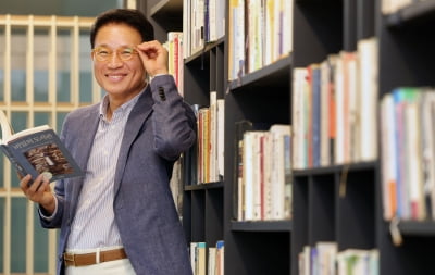곽승진 신임 도서관협회장 "외로움의 반대말은 도서관입니다" 