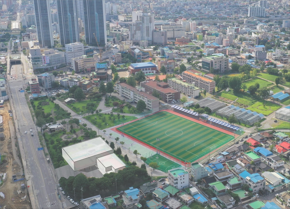 충남 천안제일고 복합시설 예정지. 왼쪽 하얀 가상 건물에 체육관·복합문화센터가 들어선다. 천안시 제공