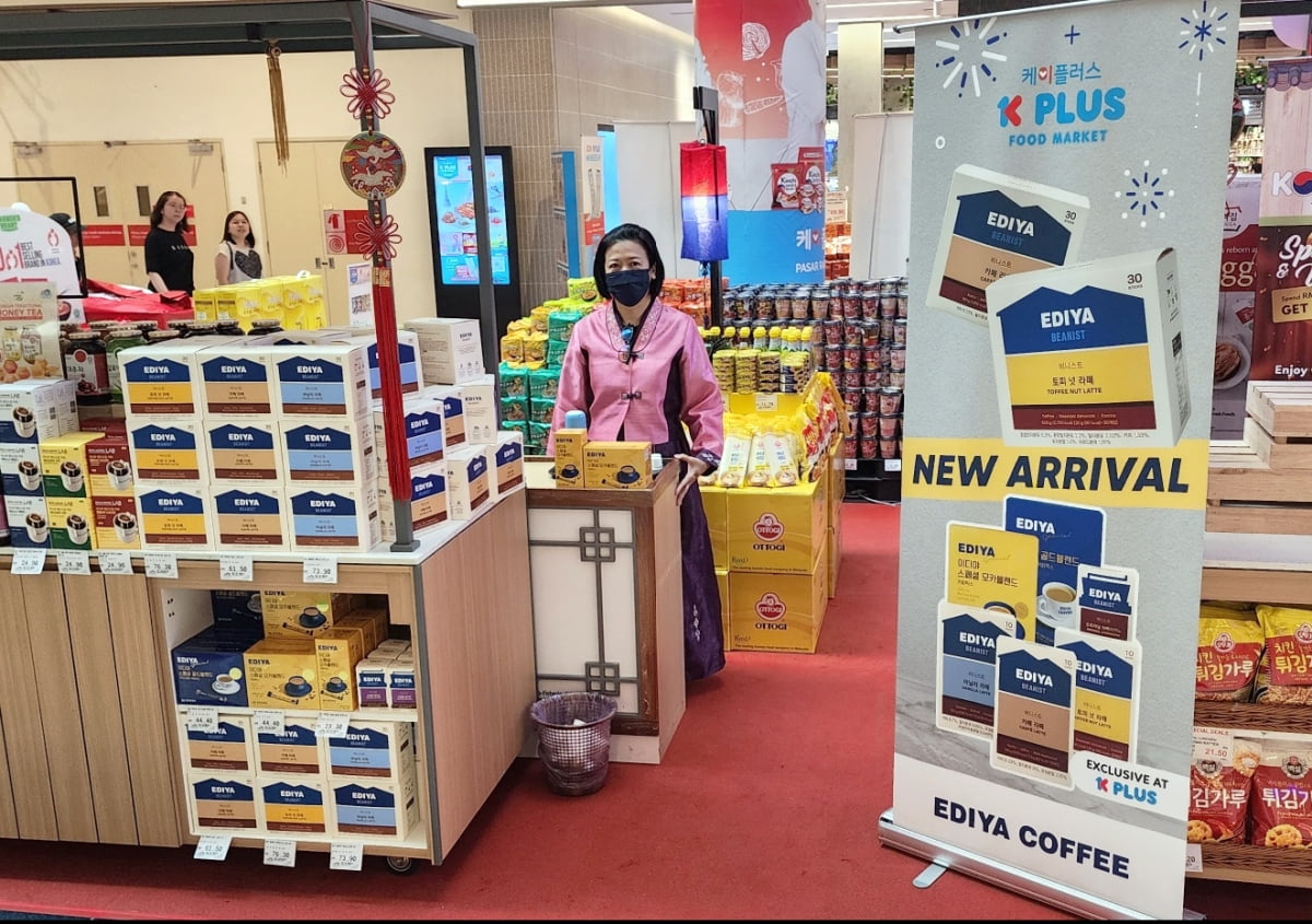말레이시아 현지마트에서 한국 커피믹스를 판매하고 있다. / 사진=이디야커피
