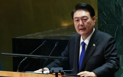 尹 "북러 무기거래, 대한민국 평화 겨냥한 도발" 강도 높게 비판